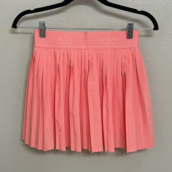 Alo Aces Tennis Golf Skirt Sz XS with Shorts & Pockets in Pink Coral Strawberry - Picture 2 of 2